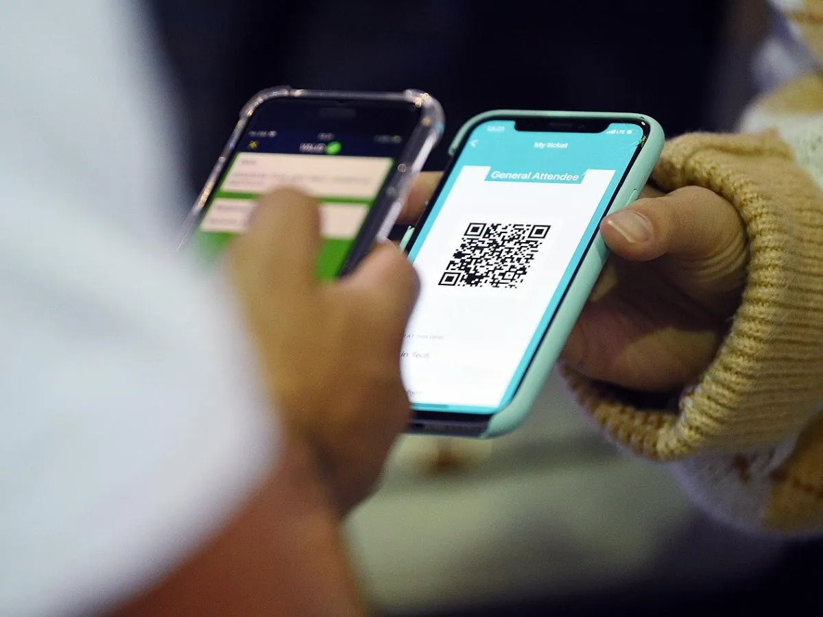 Mudahkan perjalanan sehari-hari dengan QR Code